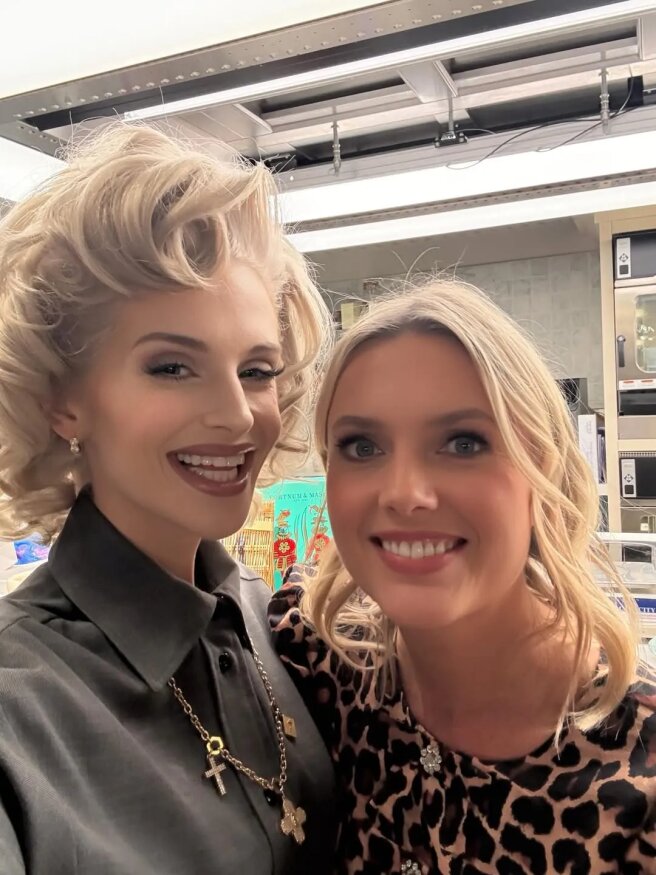 Келли Осборн и Джульет Сеар