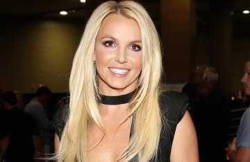 Britney Spears Spotted With Ex-Boyfriend, Housekeeper With Criminal Past