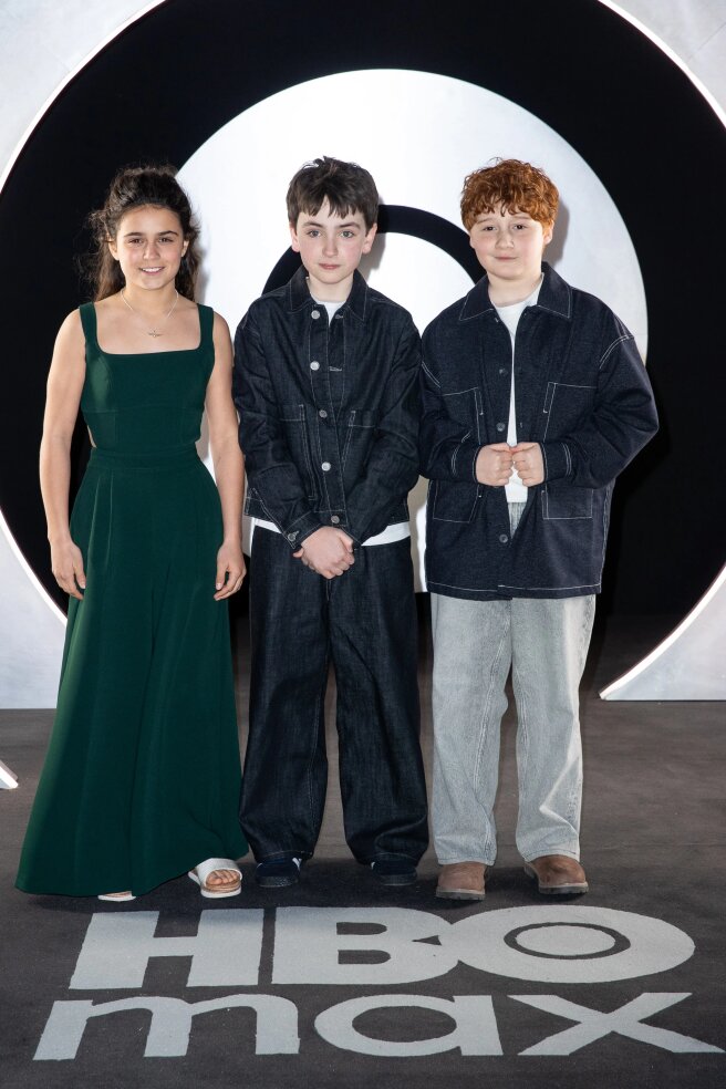 Арабелла Стэнтон, Доминик Маклафлин и Аластер Стаут