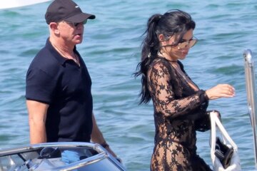 Meeting the Pope and Vacationing in Sardinia: Jeff Bezos and Lauren Sanchez Vacation in Italy