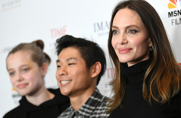 Angelina Jolie with children Shiloh and Pax attended the premiere in Los Angeles