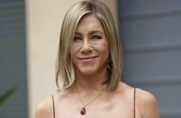 Jennifer Aniston's "new face" is being discussed online: the actress is suspected of abusing Botox and fillers