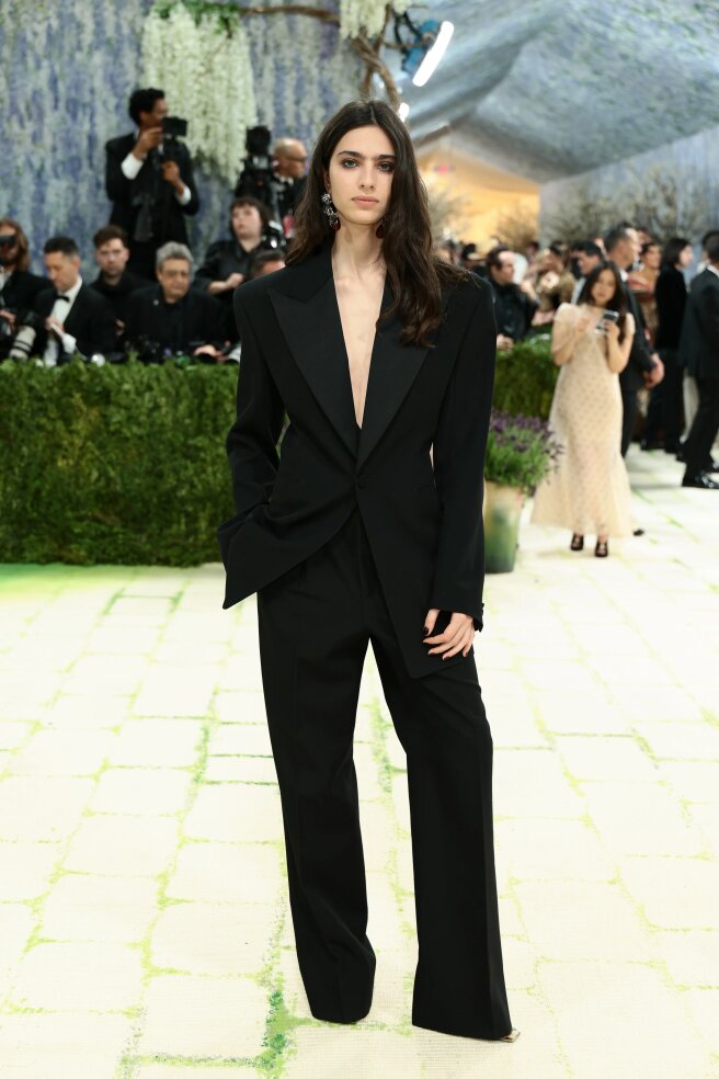 Лоли Бахия