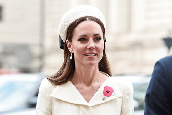 Kate Middleton and Prince William attend service at Westminster Abbey