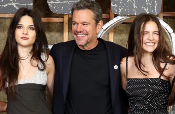 Matt Damon with his three daughters, Ben Affleck and Teyana Taylor in a nude dress at the premiere in New York