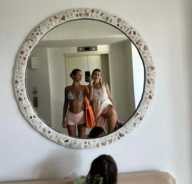 Белла и Джиджи Хадид/Фото: bellahadid/Instagram*