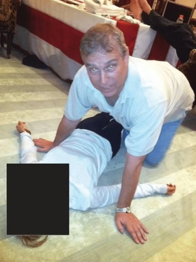 Фото из материалов Джеффри Эпштейна