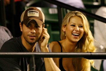 Enrique Iglesias said what Anna Kournikova thinks about his kisses with fans