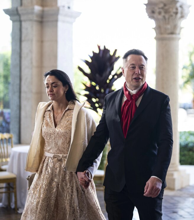 Илон Маск и Шивон Зилис