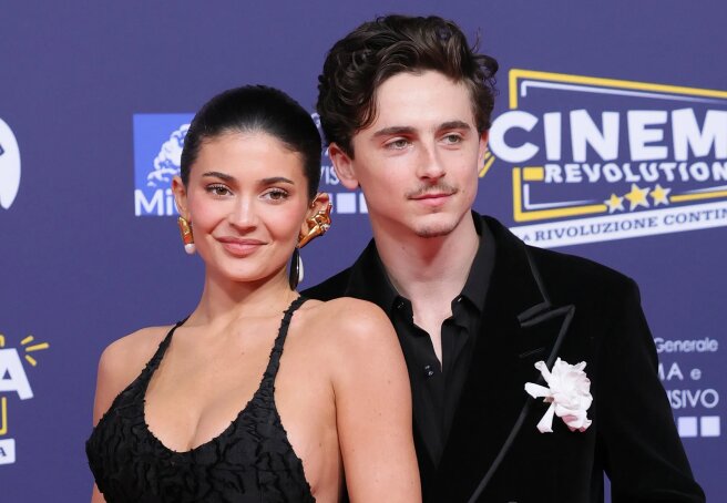 Timothée Chalamet has split from Kylie Jenner.