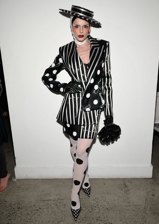 Джулия Фокс