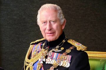 New Official Portrait of Charles III Released, Not 'Bloody' This Time