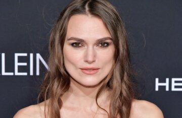 "I still find it hard to bear." Keira Knightley opens up about body shaming for being too skinny