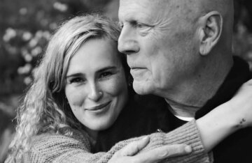 Bruce Willis' daughter says dementia has made him less likely to recognize her.