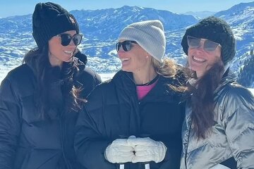 Meghan Markle relaxes at a ski resort with friends