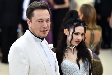 He didn't let the children go to their dying great-grandmother and took their documents: Grimes' mother spoke about her daughter's new conflict with Elon Musk