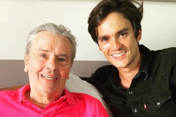 Alain Delon's youngest son has again filed a lawsuit against his sister over his father's will.