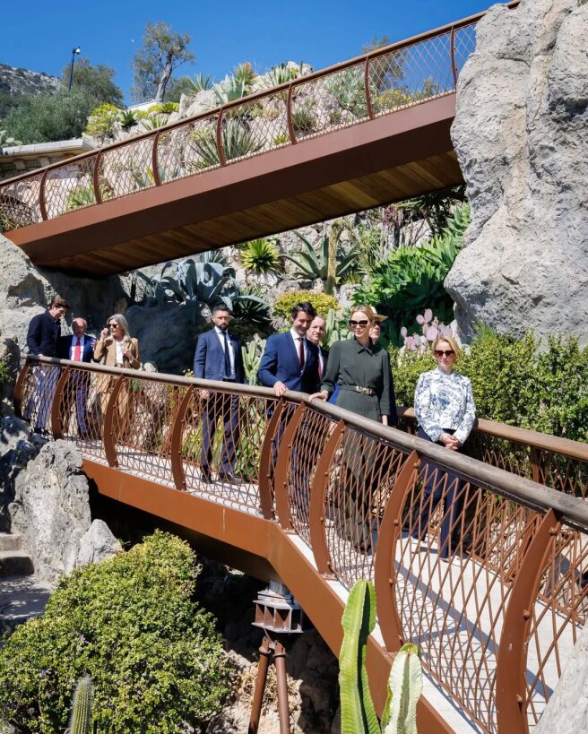 Княгиня Шарлен и принцесса Каролина