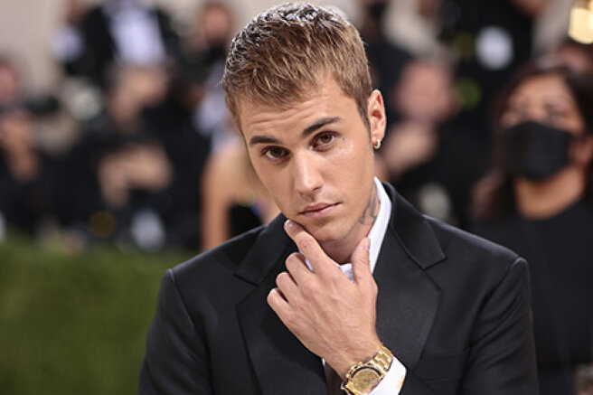 Justin Bieber said that half of his face was paralyzed due to Ramsey-Hunt syndrome