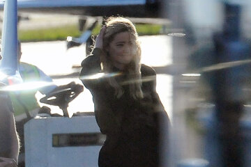 Amber Heard got into the lenses of paparazzi for the first time after the end of the trial with Johnny Depp