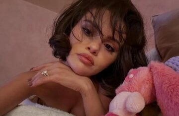 "I still have manic episodes." Selena Gomez opened up about her bipolar disorder.