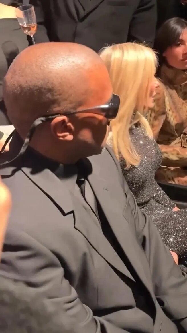 Канье Уэст с мамой и сестрой Бьянки Цензори