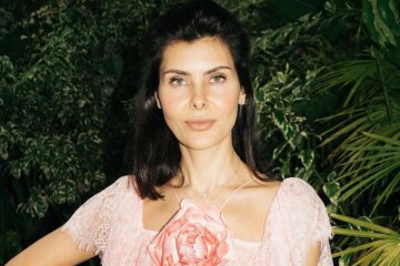 "This is what female abuse looks like." Nadezhda Obolentseva responded to criticism of her appearance.