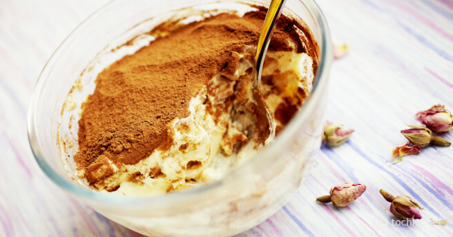 For breakfast: tiramisu-style cottage cheese dessert