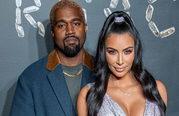 Kanye West wants to return to Kim Kardashian: on Valentine's Day, he sent his ex-wife a car with flowers