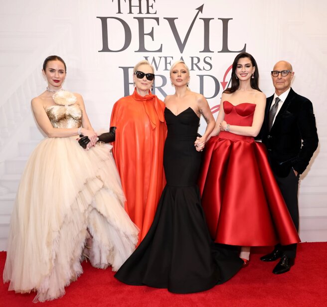 Эмили Блант, Мэрил Стрип, Леди Гага, Энн Хэтэуэй и Стэнли Туччи