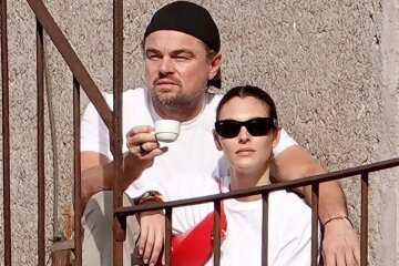 Leonardo DiCaprio on holiday in Italy with Vittoria Ceretti and his mother