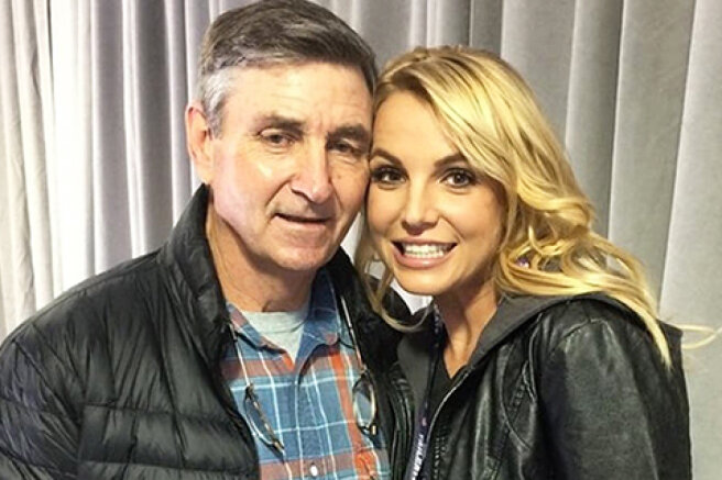 Britney Spears ' father says his daughter suffers from dementia