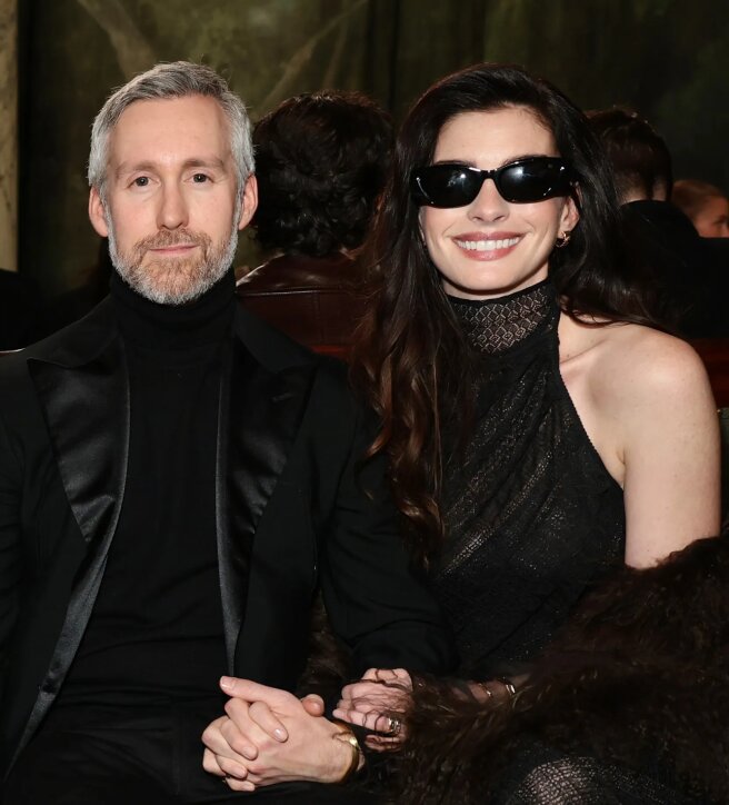 Адам Шульман и Энн Хэтэуэй