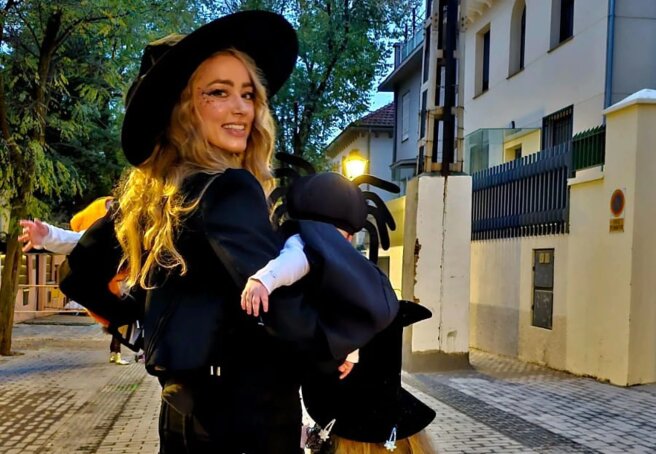 Amber Heard posted rare photos with her children in honor of Halloween.
