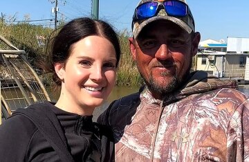 Guide and alligator hunter: what is known about Lana Del Rey's new boyfriend