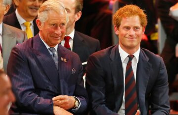 Prince Harry flies to the UK after receiving a call from his father about his diagnosis
