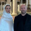 Rosie Huntington-Whiteley showed how she spends time with Jason Statham in Abu Dhabi