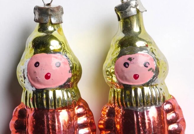 "These are from my grandmother's Christmas tree." Online discussions are underway about "Soviet" Christmas tree decorations by Dior designer Jonathan Anderson.