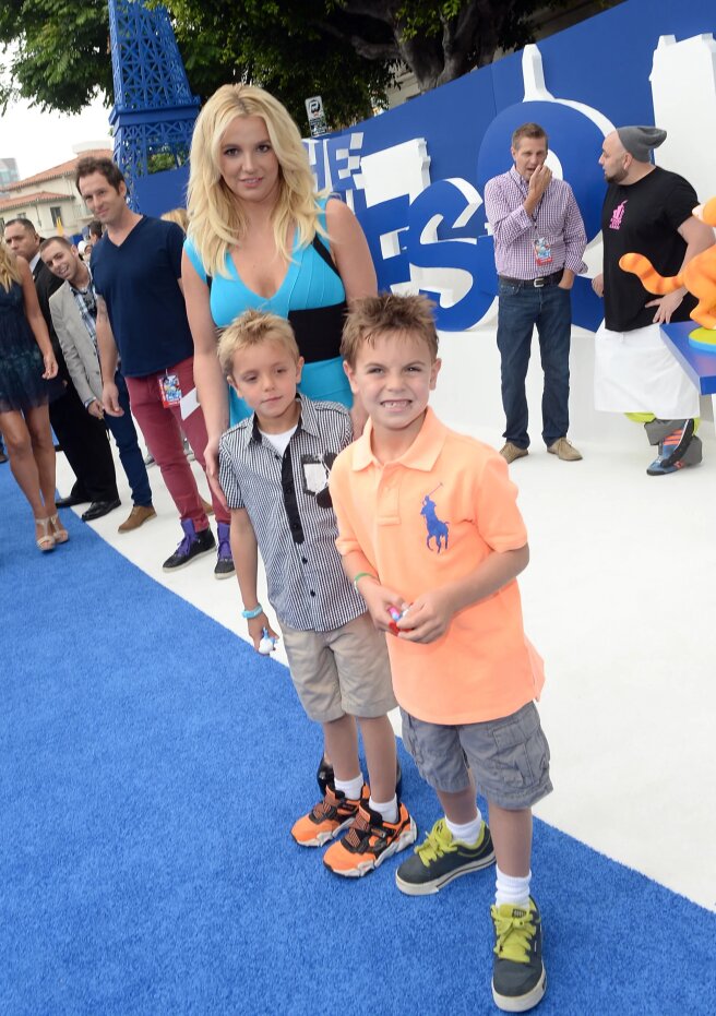Бритни Спирс с сыновьями, 2013 год