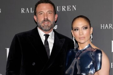 Jennifer Lopez congratulated Ben Affleck on Father's Day amid marriage problems