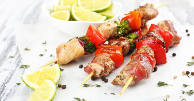 How to cook shish kebab in a cauldron, on the stove and in the oven: step-by-step recipes