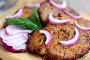 Delicious cutlets: beef liver recipe