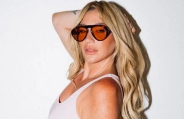 "I'm celibate everywhere except Italy." Singer Kesha opens up about her sex life.