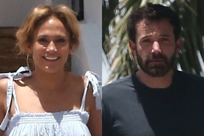 Jennifer Lopez and Ben Affleck relax together at the singer's home in Miami