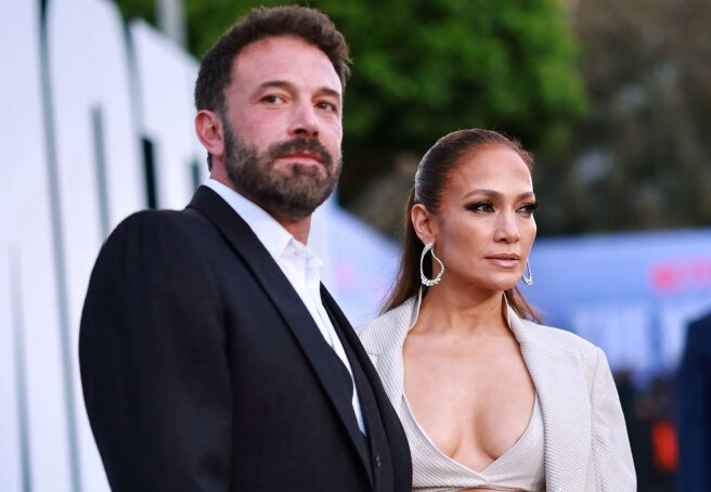 Ben Affleck moved things out of his and Jennifer Lopez's home while she was on holiday in Europe