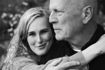 Bruce Willis' daughter says dementia has made him less likely to recognize her.