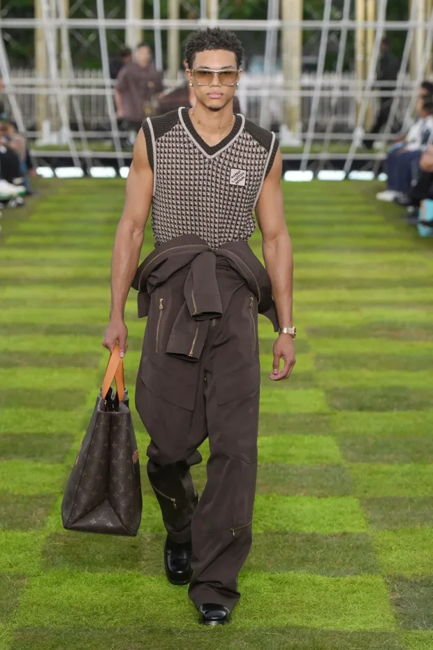 Louis Vuitton весна-лето — 2025/Фото: Isidore Montag/Gorunway