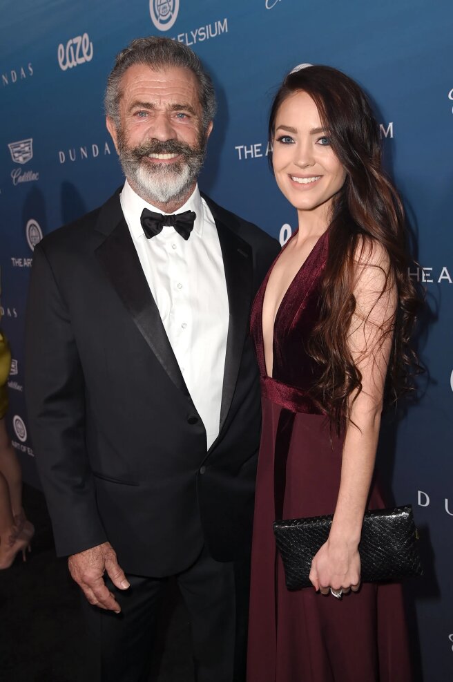 Мел Гибсон и Розалинд Росс