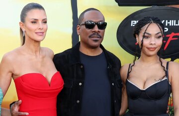 Rare appearance: Eddie Murphy with his fiancee, son and three daughters at the premiere of the film "Beverly Hills Cop 4"