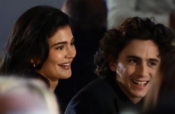 "When she talks about him, she always has a big smile." Insider reveals details about Kylie Jenner and Timothée Chalamet's relationship